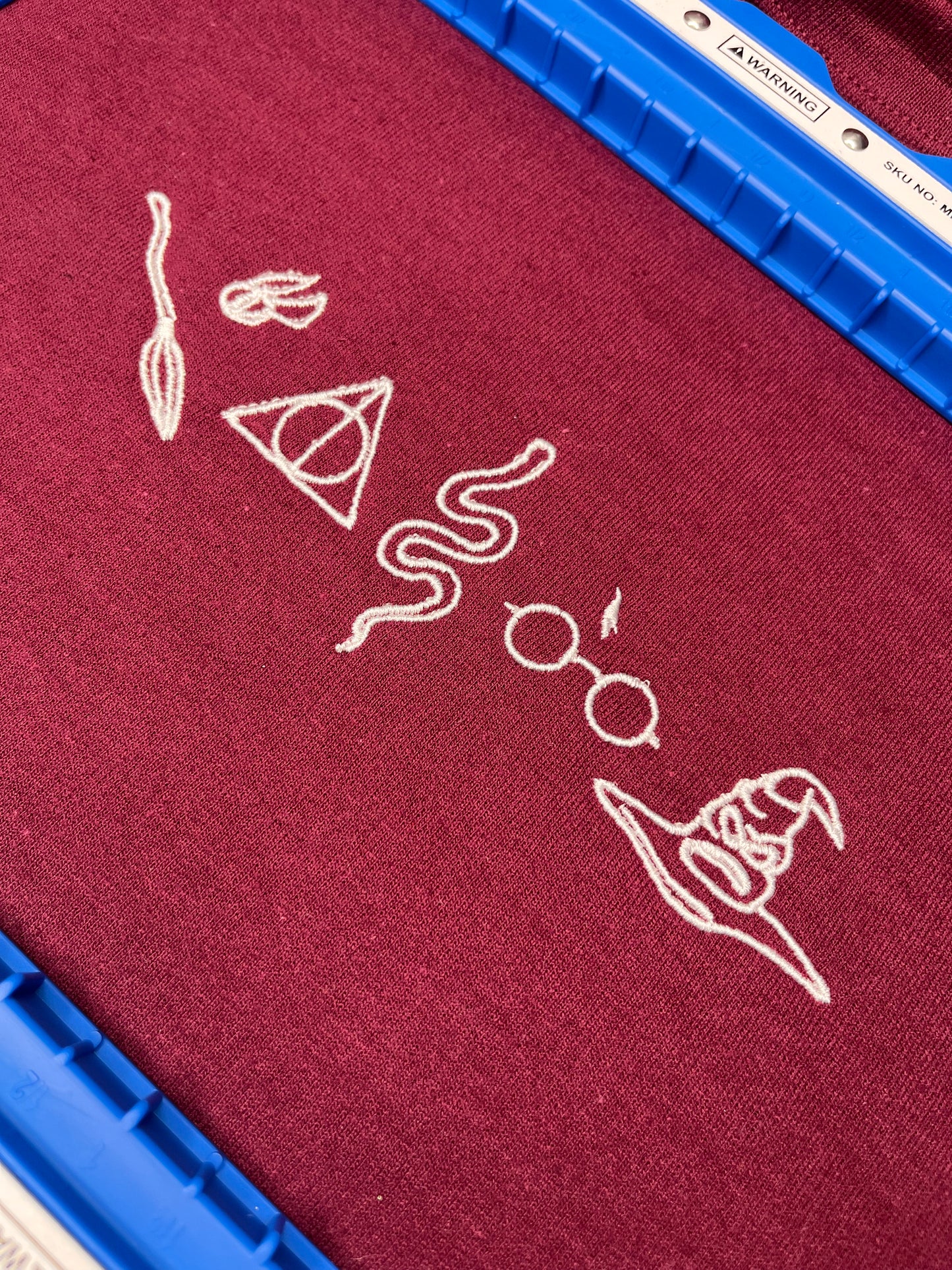 HARRY POTTER ICONS SORTING HAT EMBROIDERED SWEATSHIRT