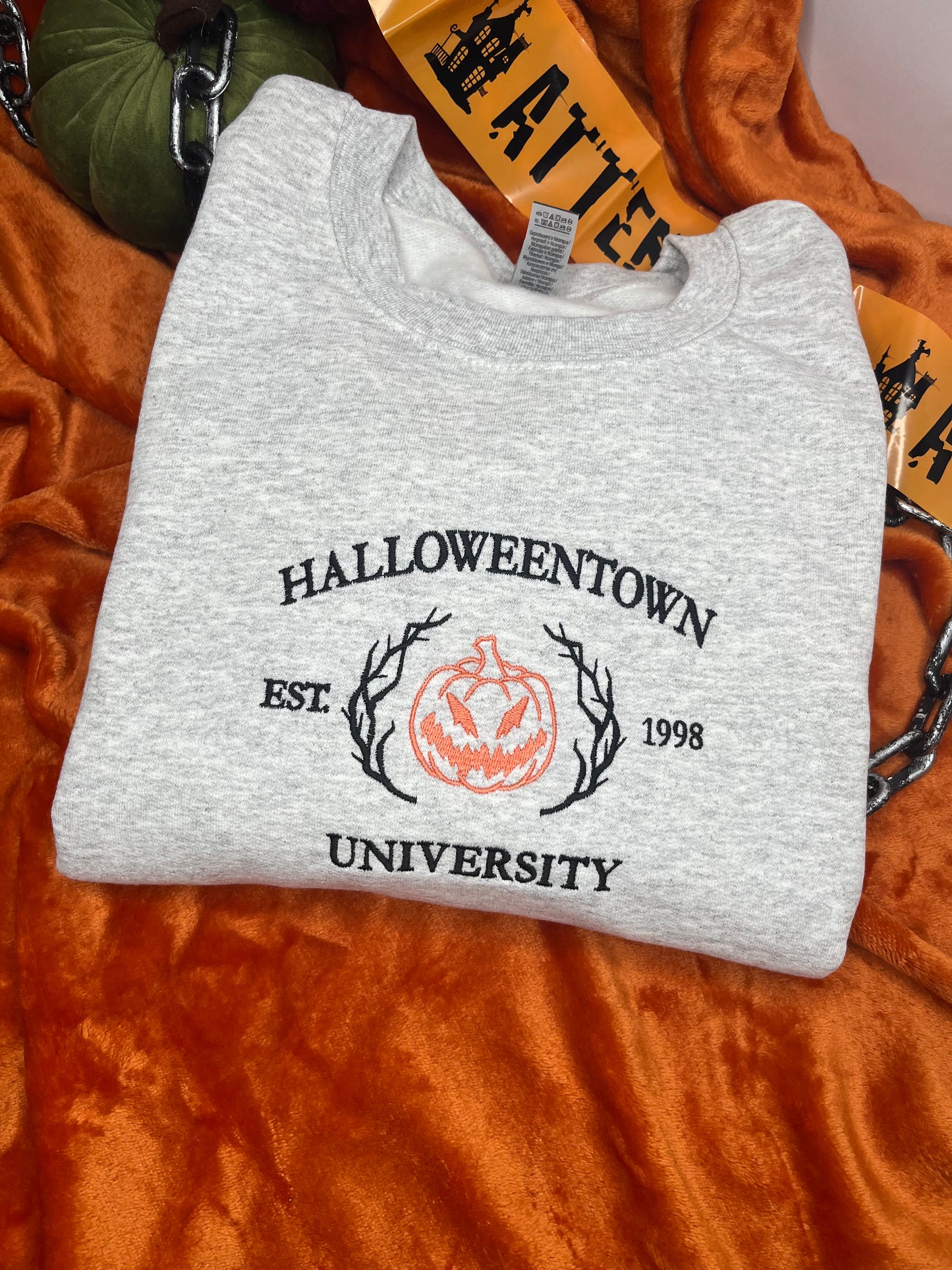HALLOWEENTOWN UNIVERSITY EMBROIDERED SWEATSHIRT