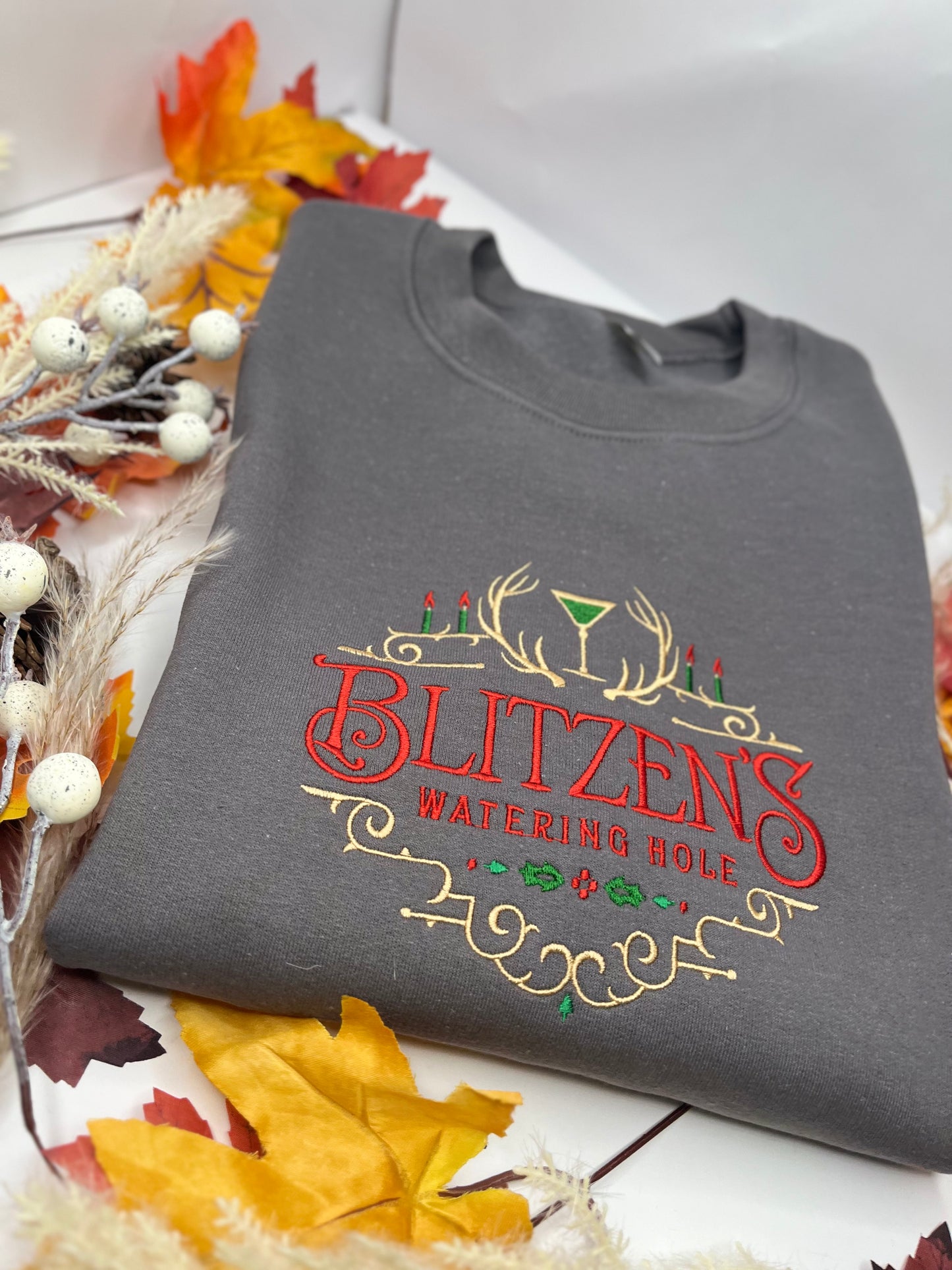 BLITZENS WATERING HOLE EMBROIDERED SWEATSHIRT