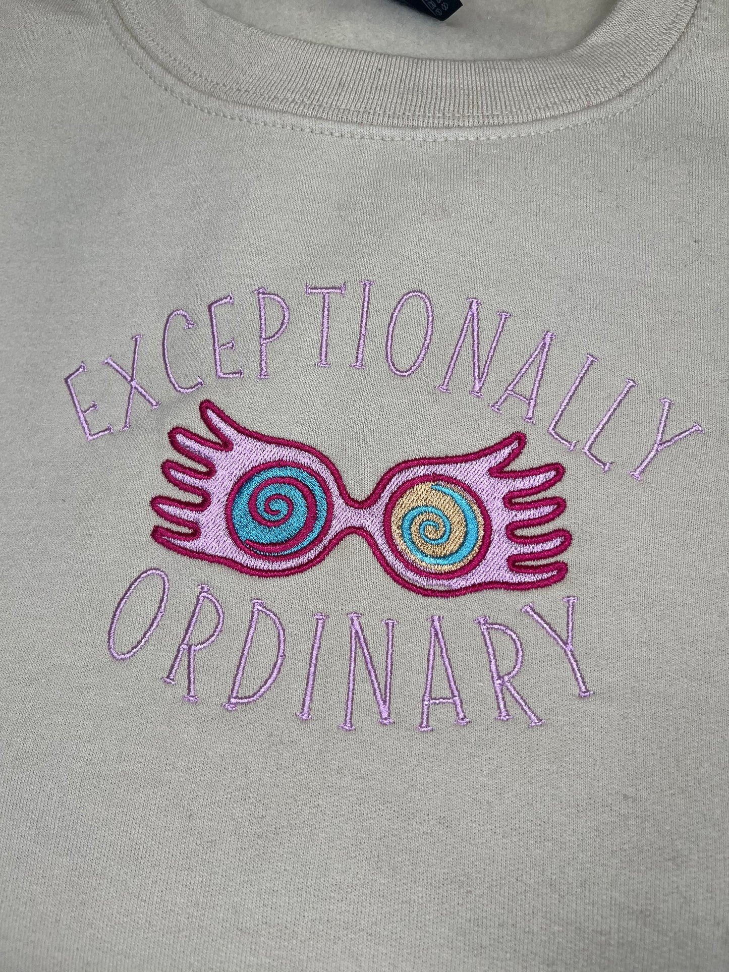 EXCEPTIONALLY ORDINARY LUNA LOVEGOOD SWEATSHIRT SIZE LARGE