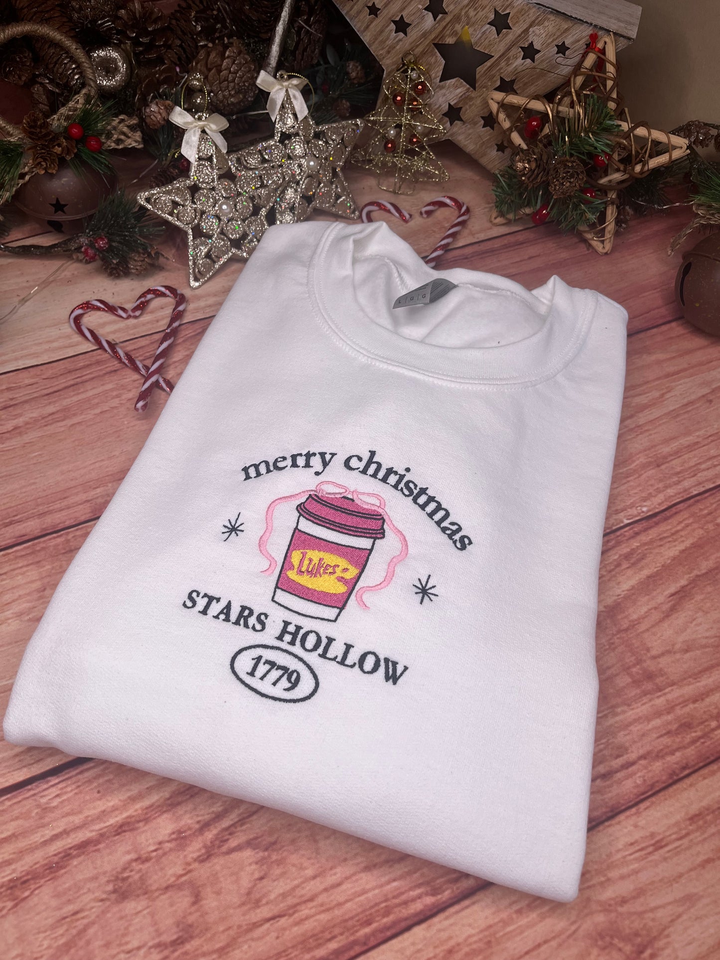 GILMORE GIRLS CHRISTMAS COFFEE CUP EMBROIDERED SWEATSHIRT