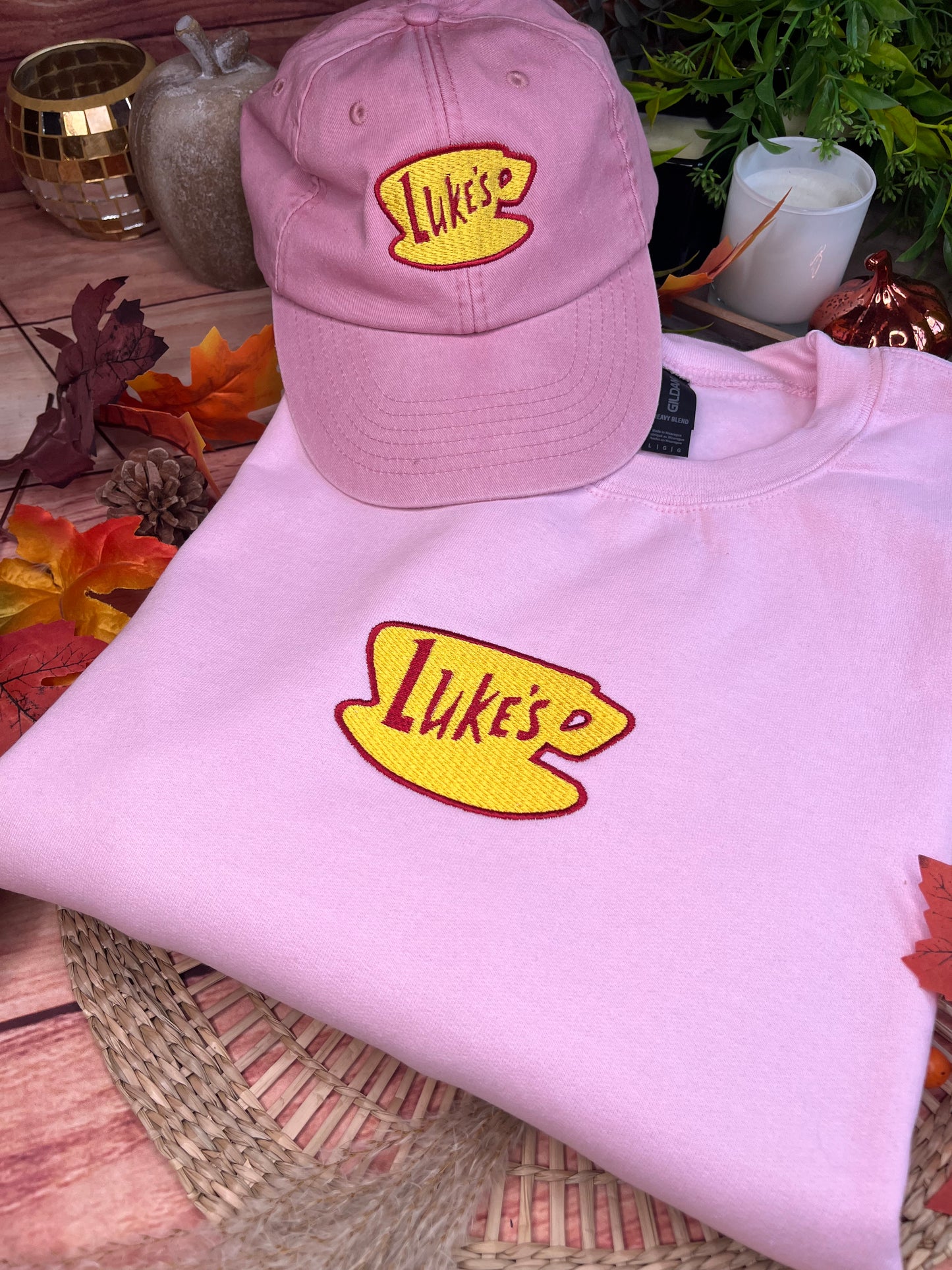 LUKES DINER EMBROIDERED SWEATSHIRT