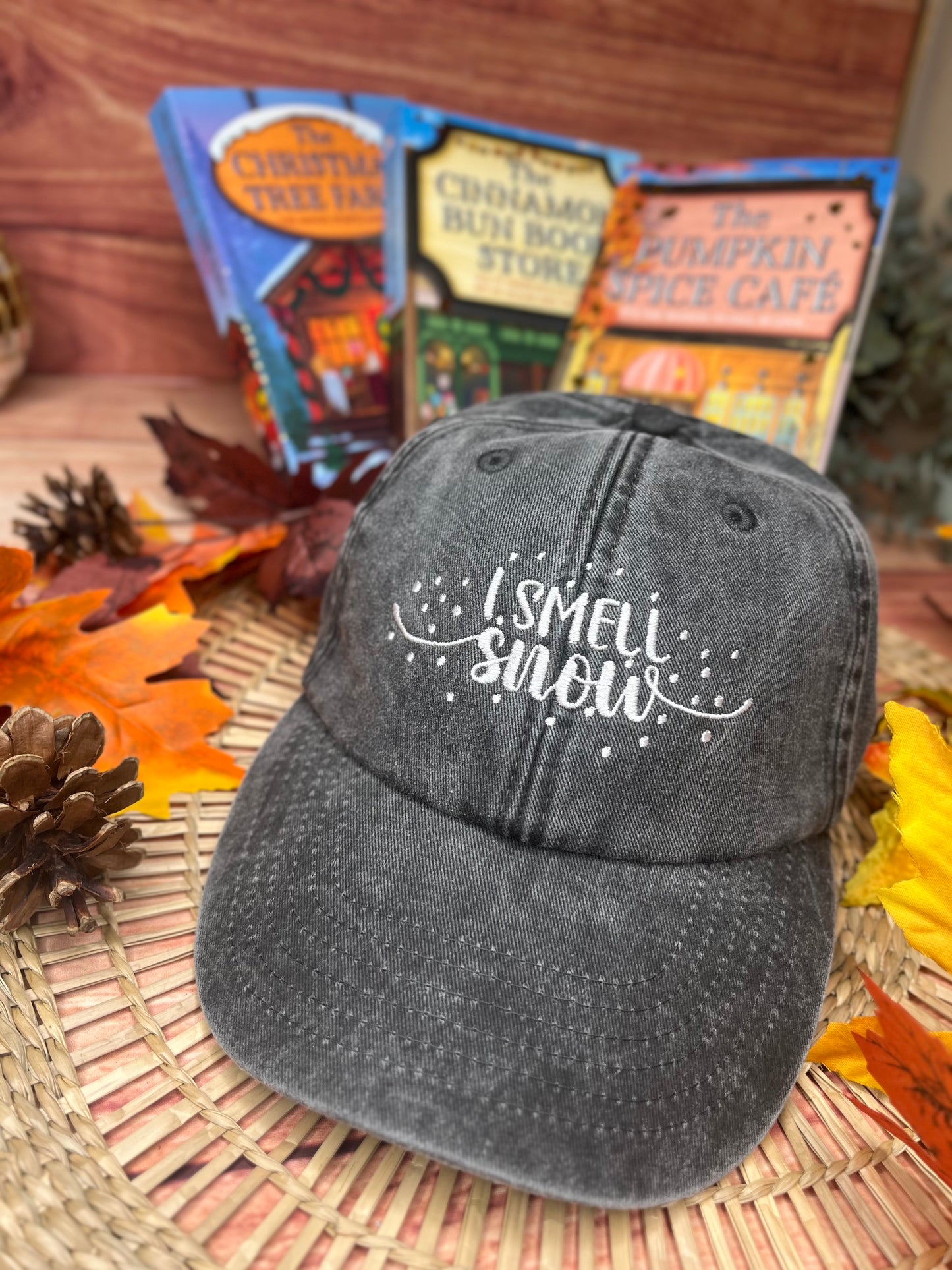 I SMELL SNOW EMBROIDERED CAP