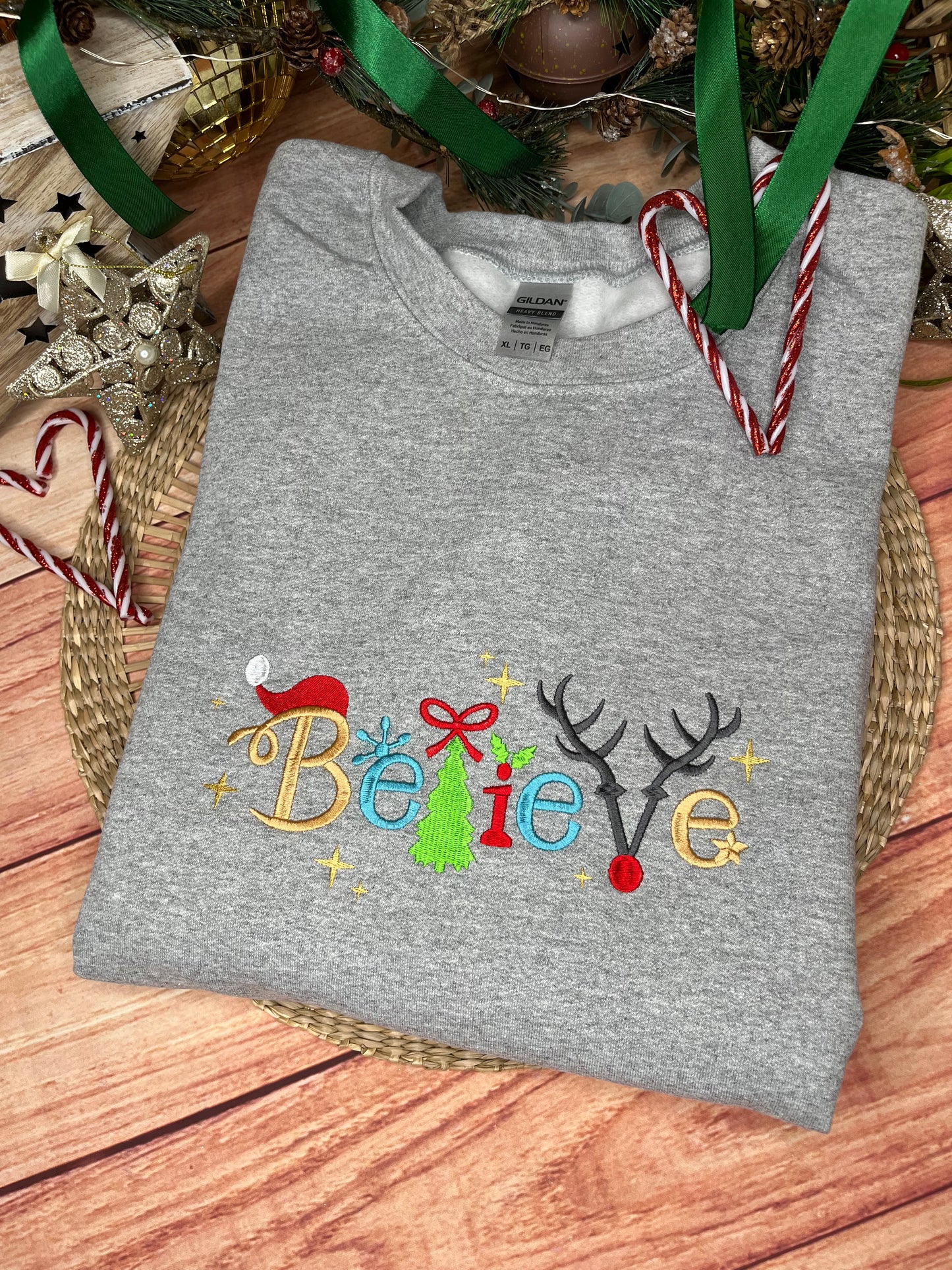 BELIEVE CHRISTMAS EMBROIDERED SWEATSHIRT