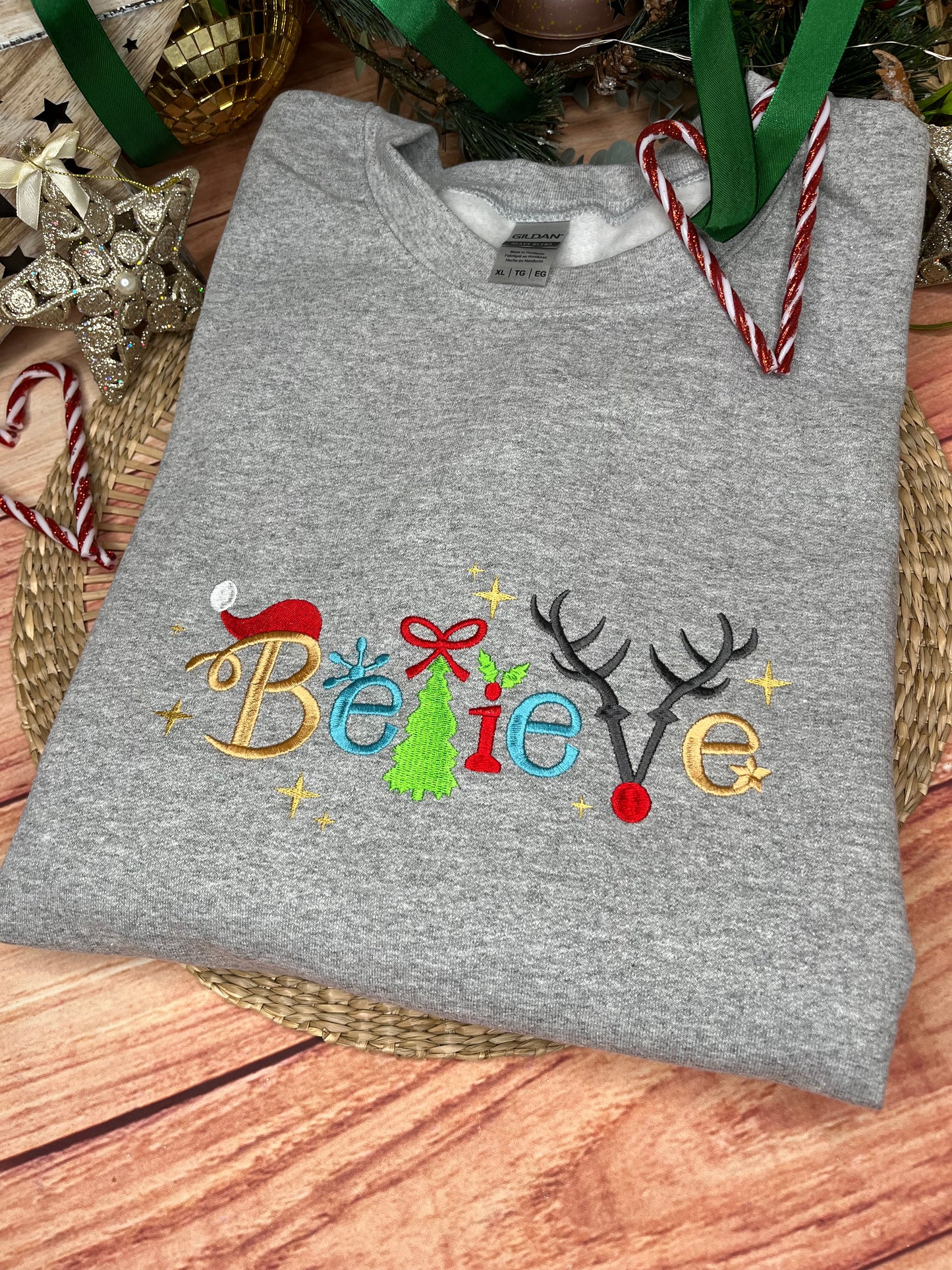 BELIEVE CHRISTMAS EMBROIDERED SWEATSHIRT