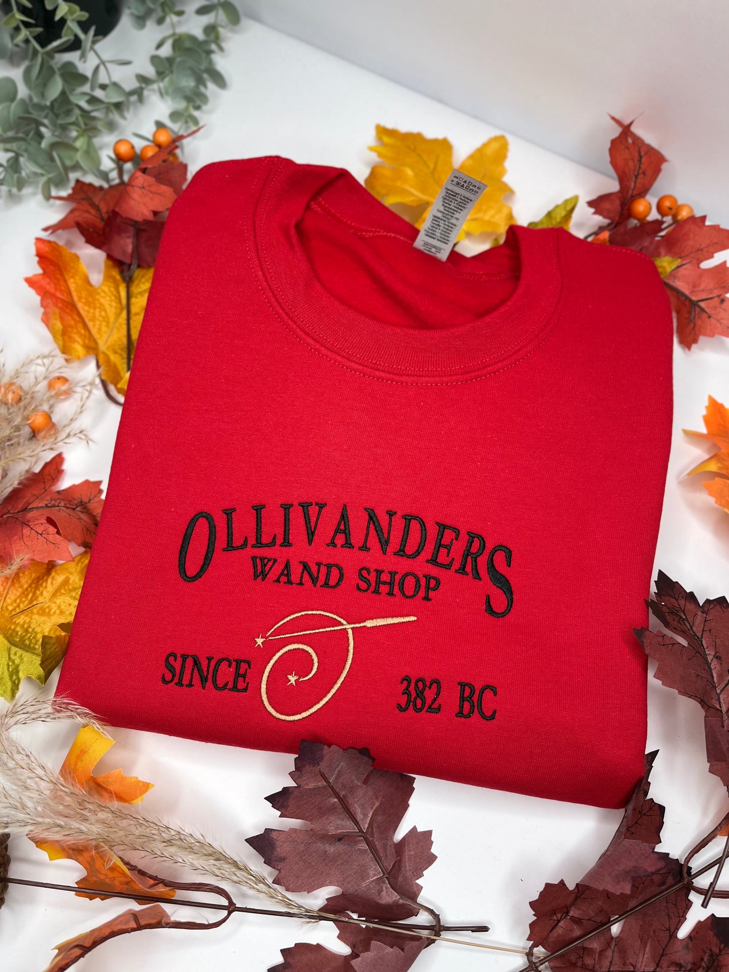 OLLIVANDERS WAND SHOP (Harry Potter) SWEATSHIRT