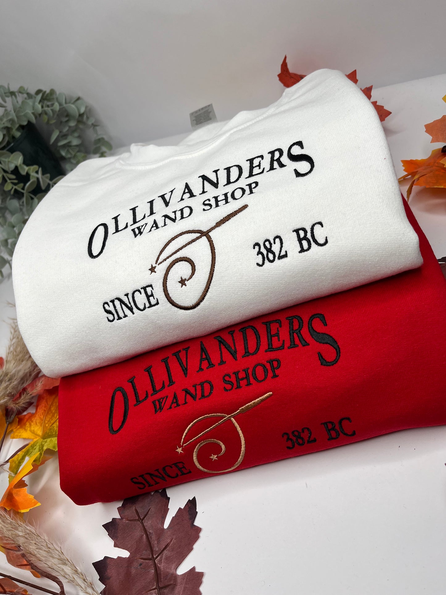 OLLIVANDERS WAND SHOP (Harry Potter) SWEATSHIRT