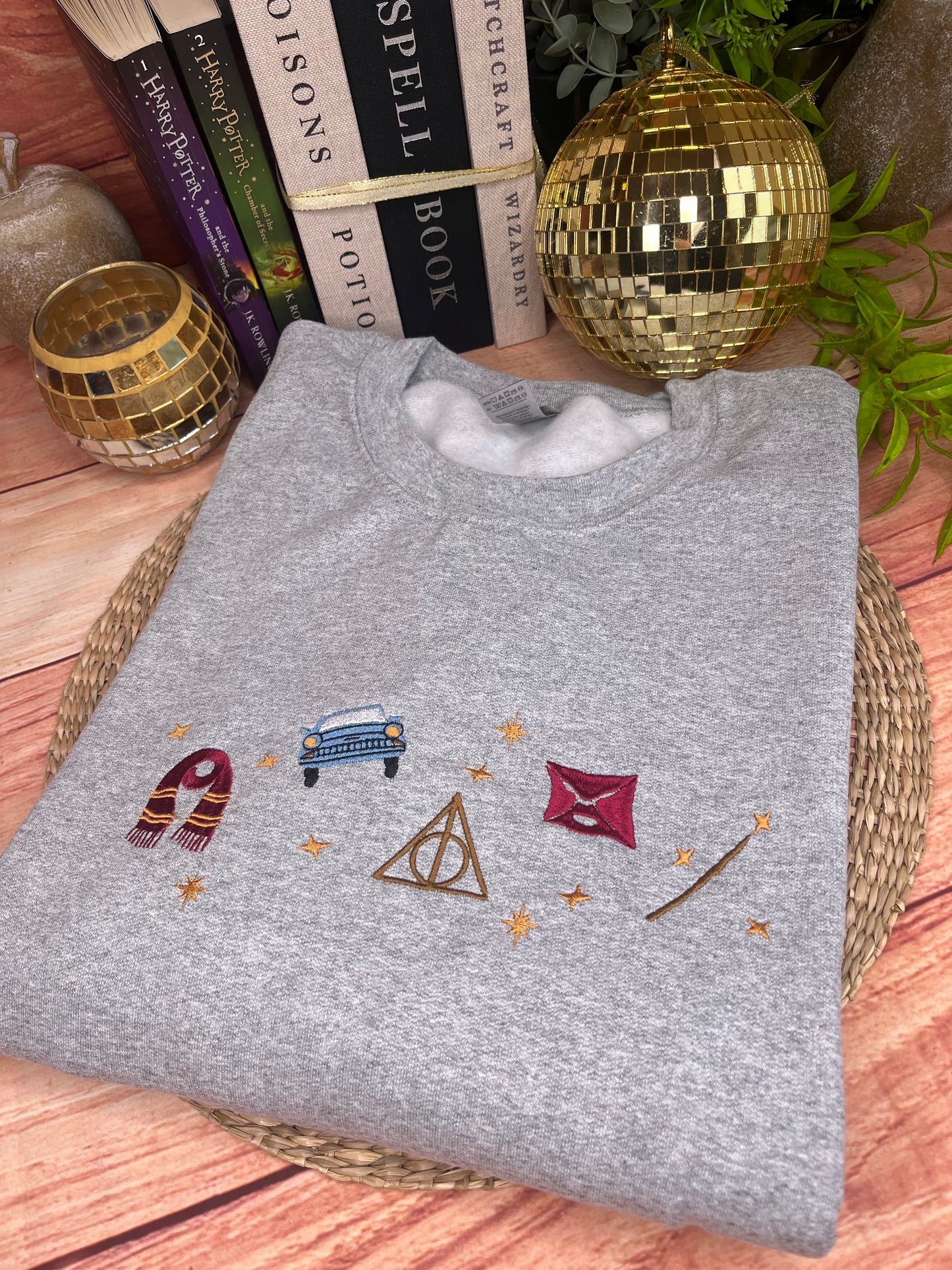 HARRY POTTER ICONS HALLOWS EMBROIDERED SWEATSHIRT