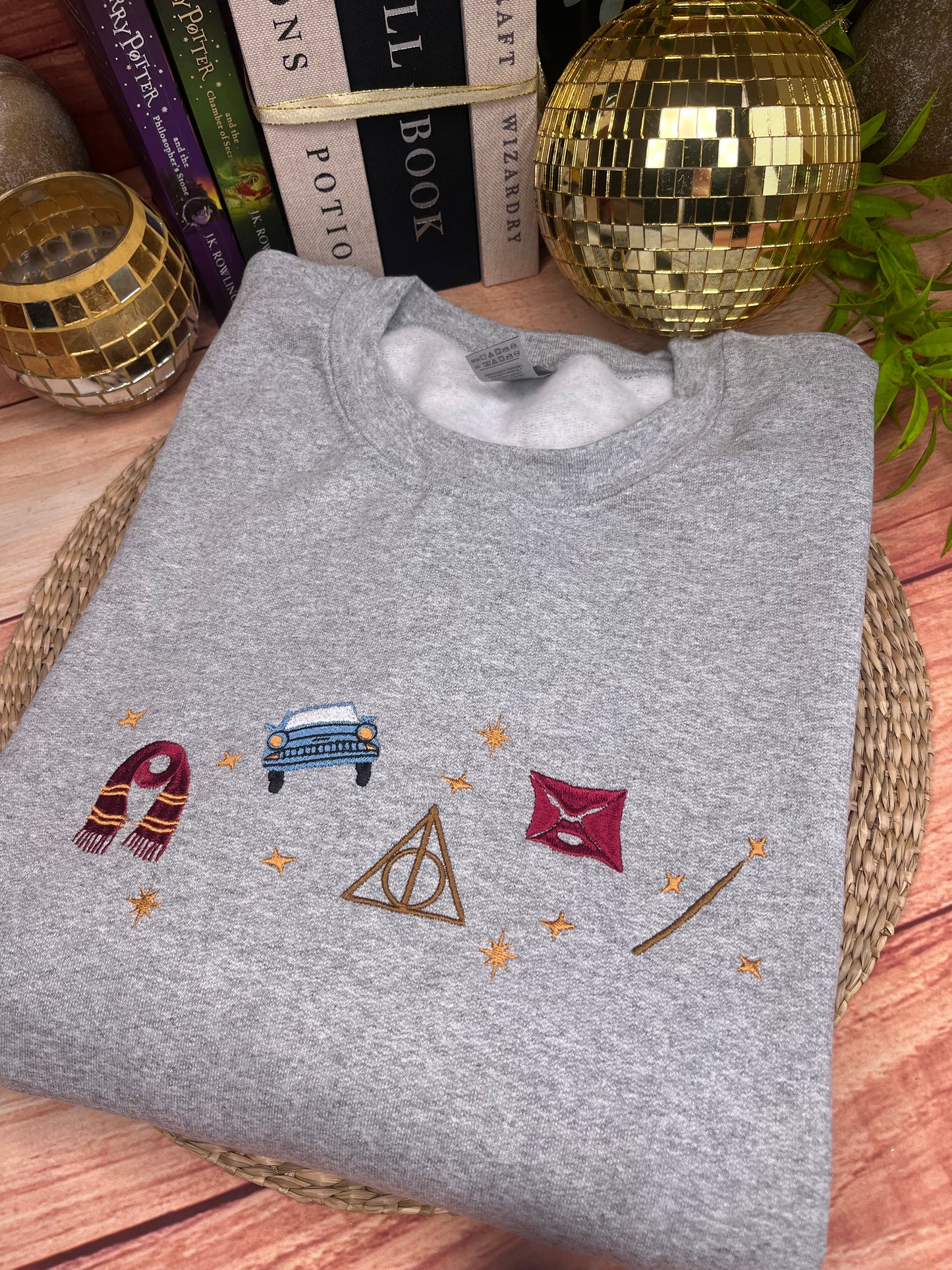 HARRY POTTER ICONS HALLOWS EMBROIDERED SWEATSHIRT
