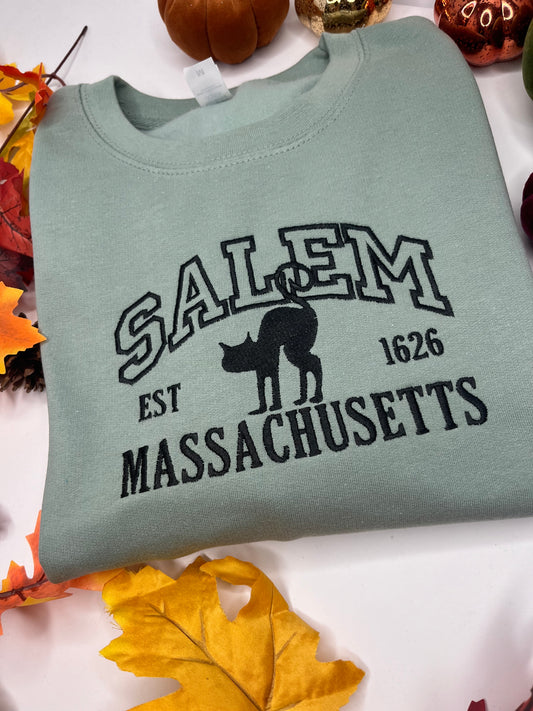 SALEM MASSACHUSETTS BLACK CAT SWEATSHIRTS