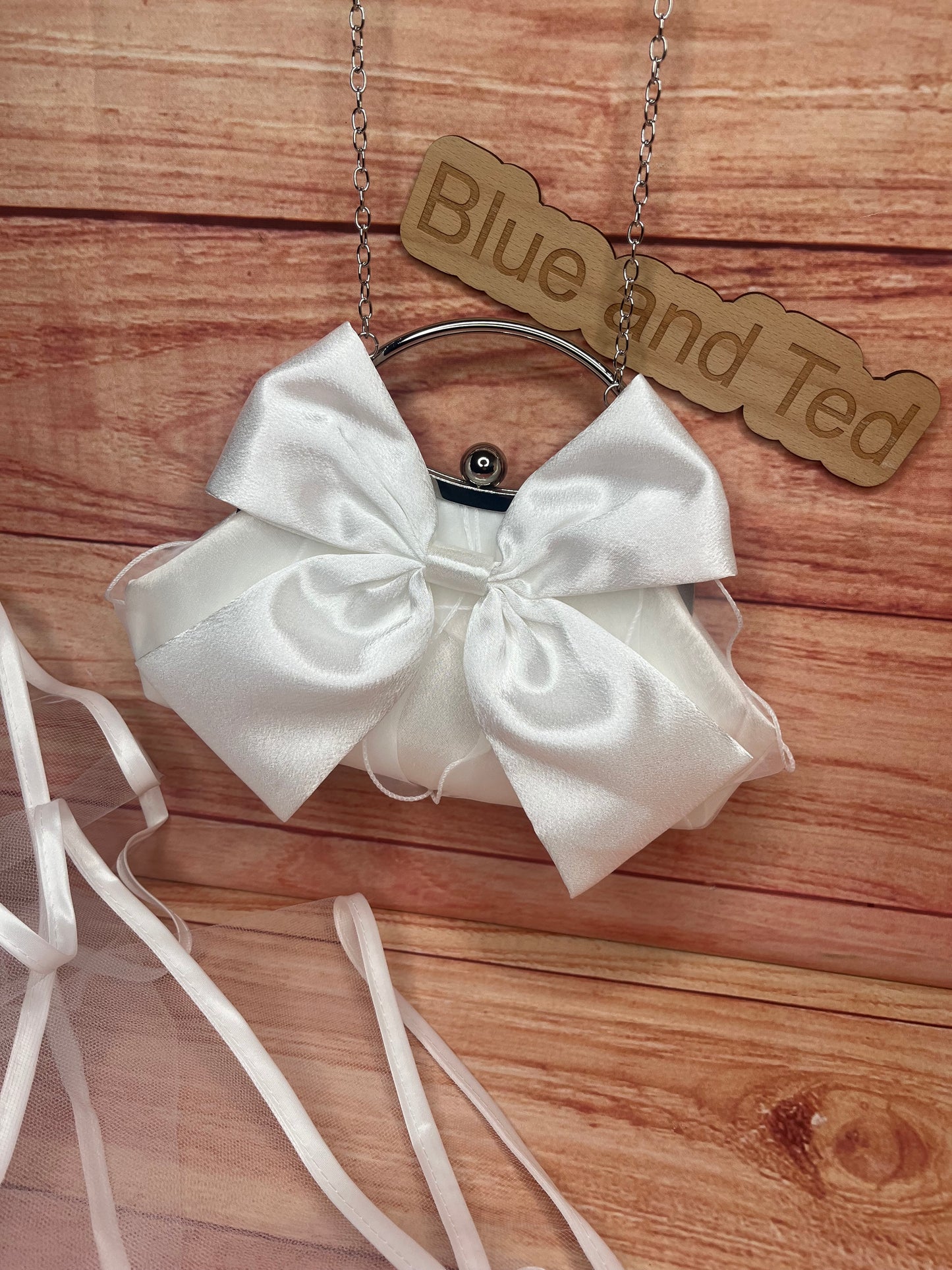 PERSONALISED WHITE OR BLACK BRIDAL BOW CLUTCH WITH LONG STRAP