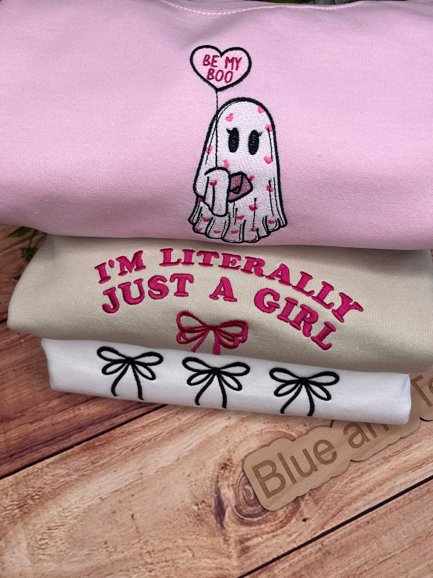BE MY BOO EMBROIDERED SWEATSHIRT
