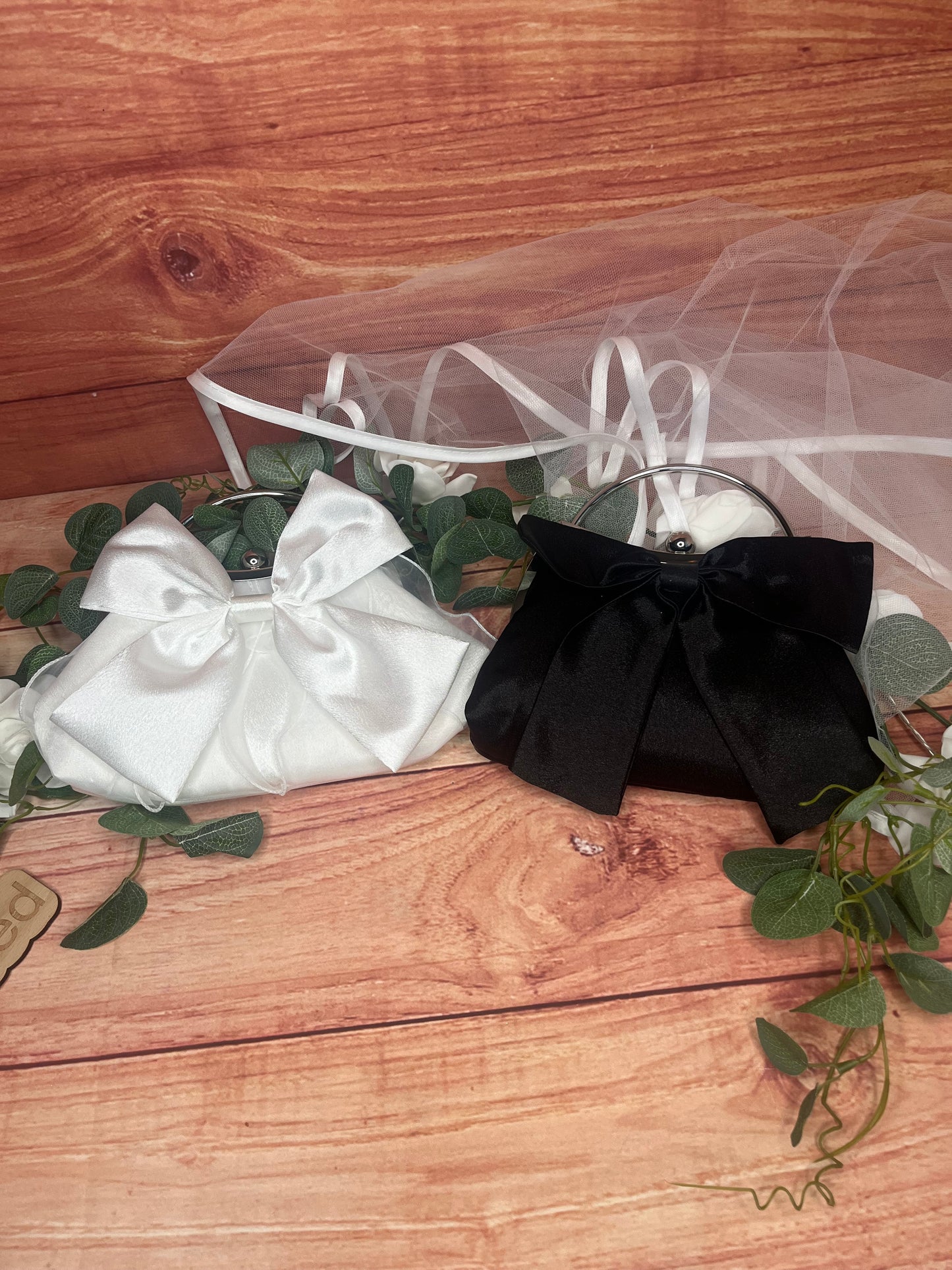 PERSONALISED WHITE OR BLACK BRIDAL BOW CLUTCH WITH LONG STRAP
