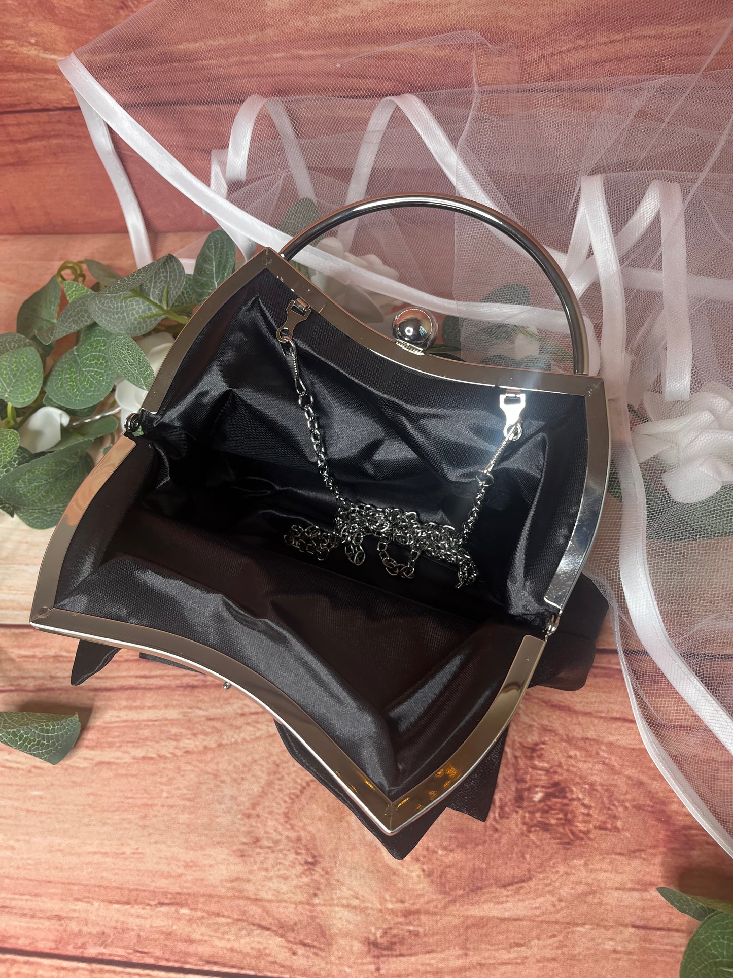PERSONALISED WHITE OR BLACK BRIDAL BOW CLUTCH WITH LONG STRAP