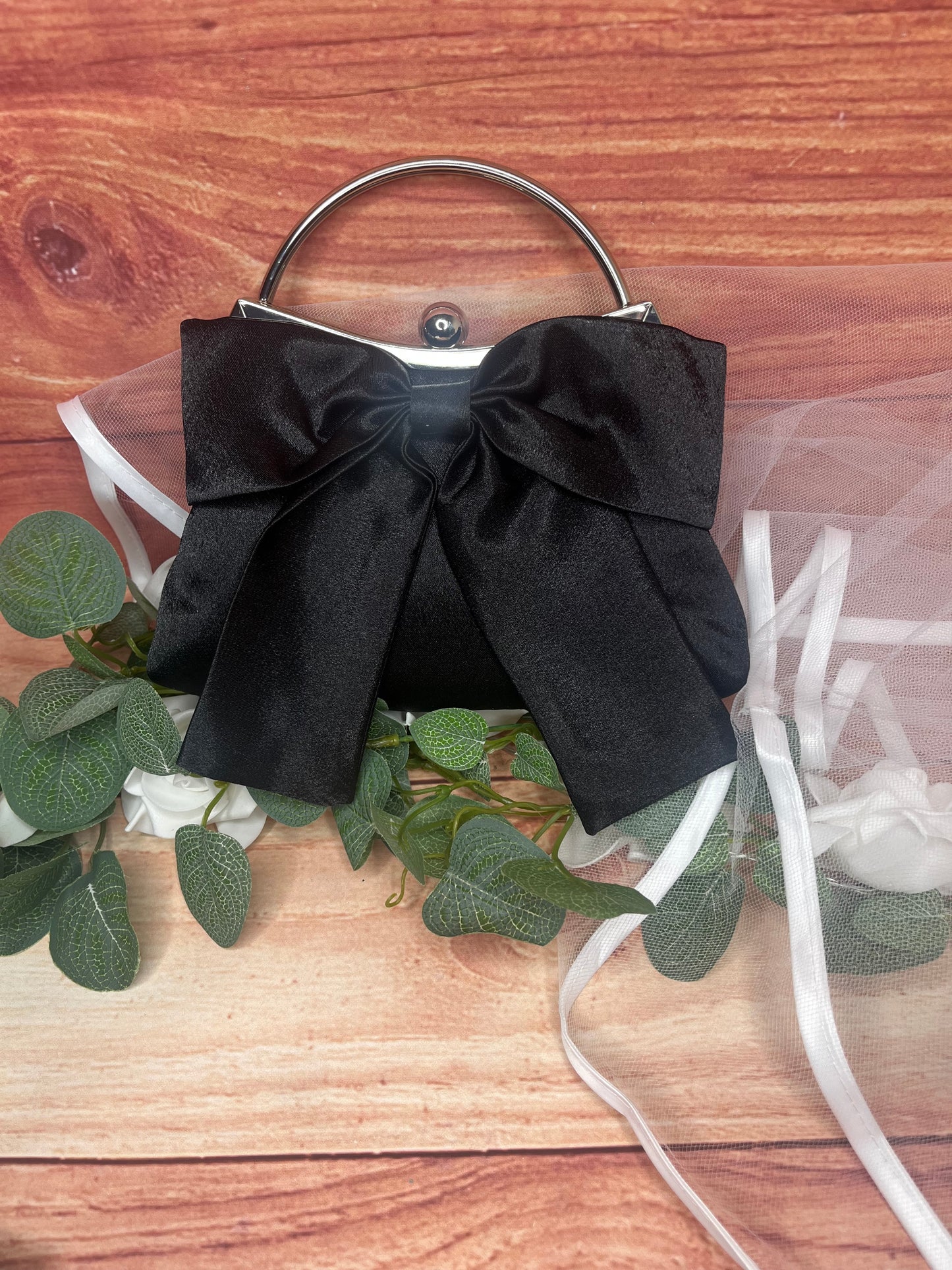 PERSONALISED WHITE OR BLACK BRIDAL BOW CLUTCH WITH LONG STRAP