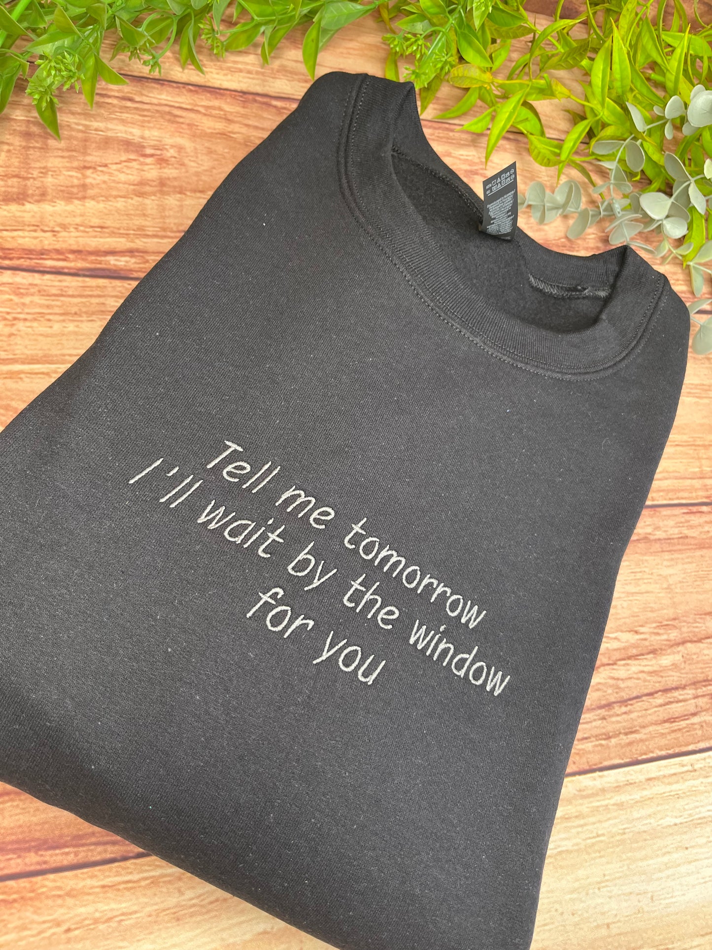 TELL ME TOMORROW EMBROIDERED SWEATSHIRT XLARGE